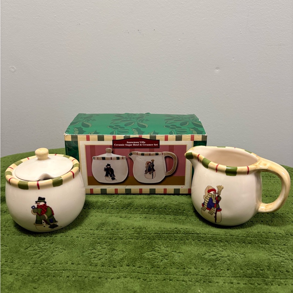 Holiday Cream and Sugar Set with Snowman Design